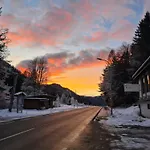 לינה וארוחת בוקר Haus Kaernten 3*